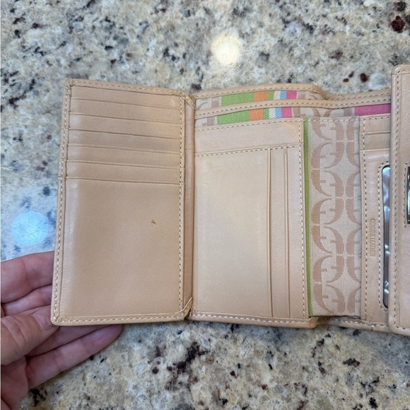 Fossil Leather Canvas Multicolor Folding Wallet - Picture 7 of 9